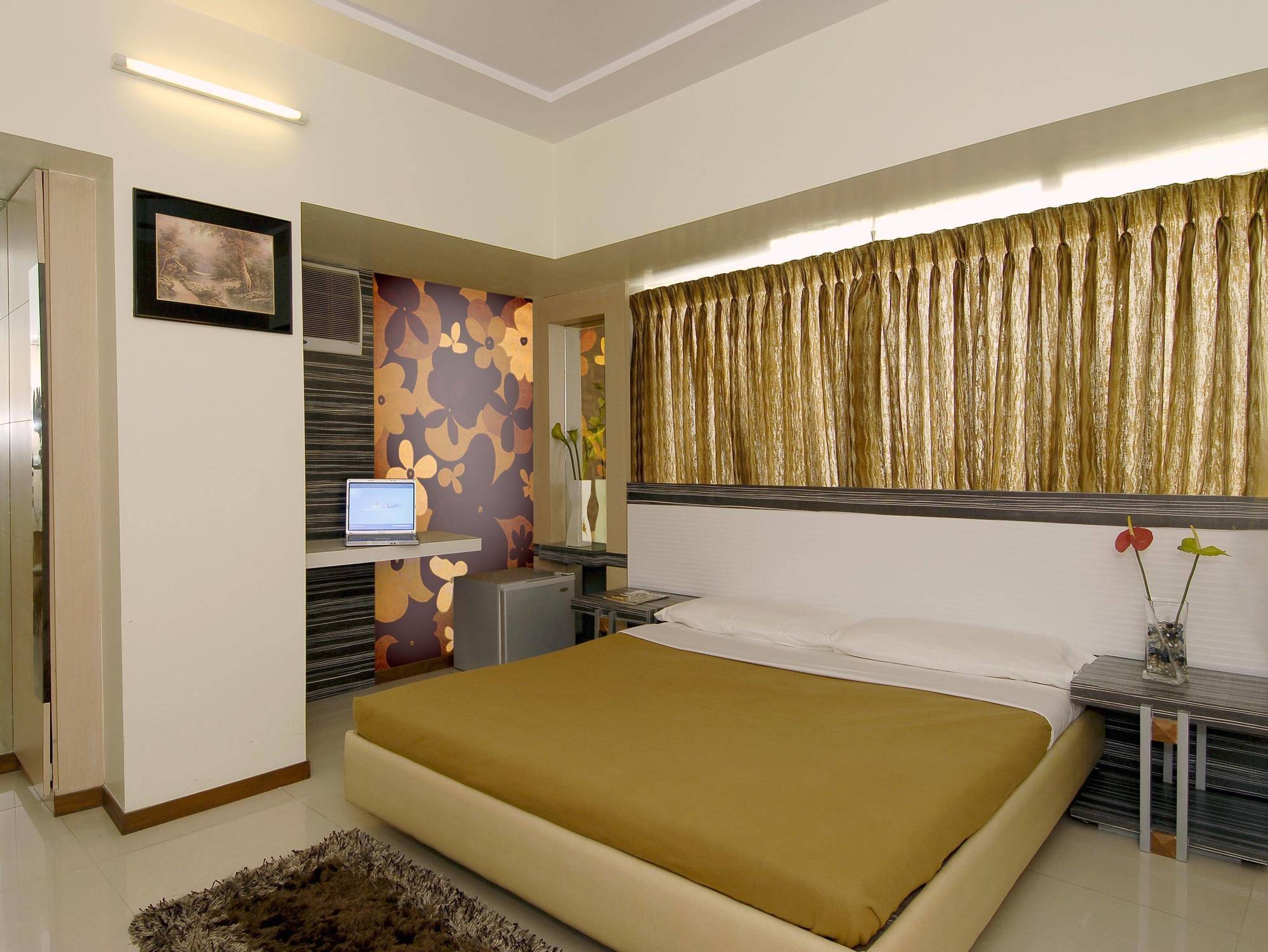 Hotel Planet Residency Мумбаї Екстер'єр фото